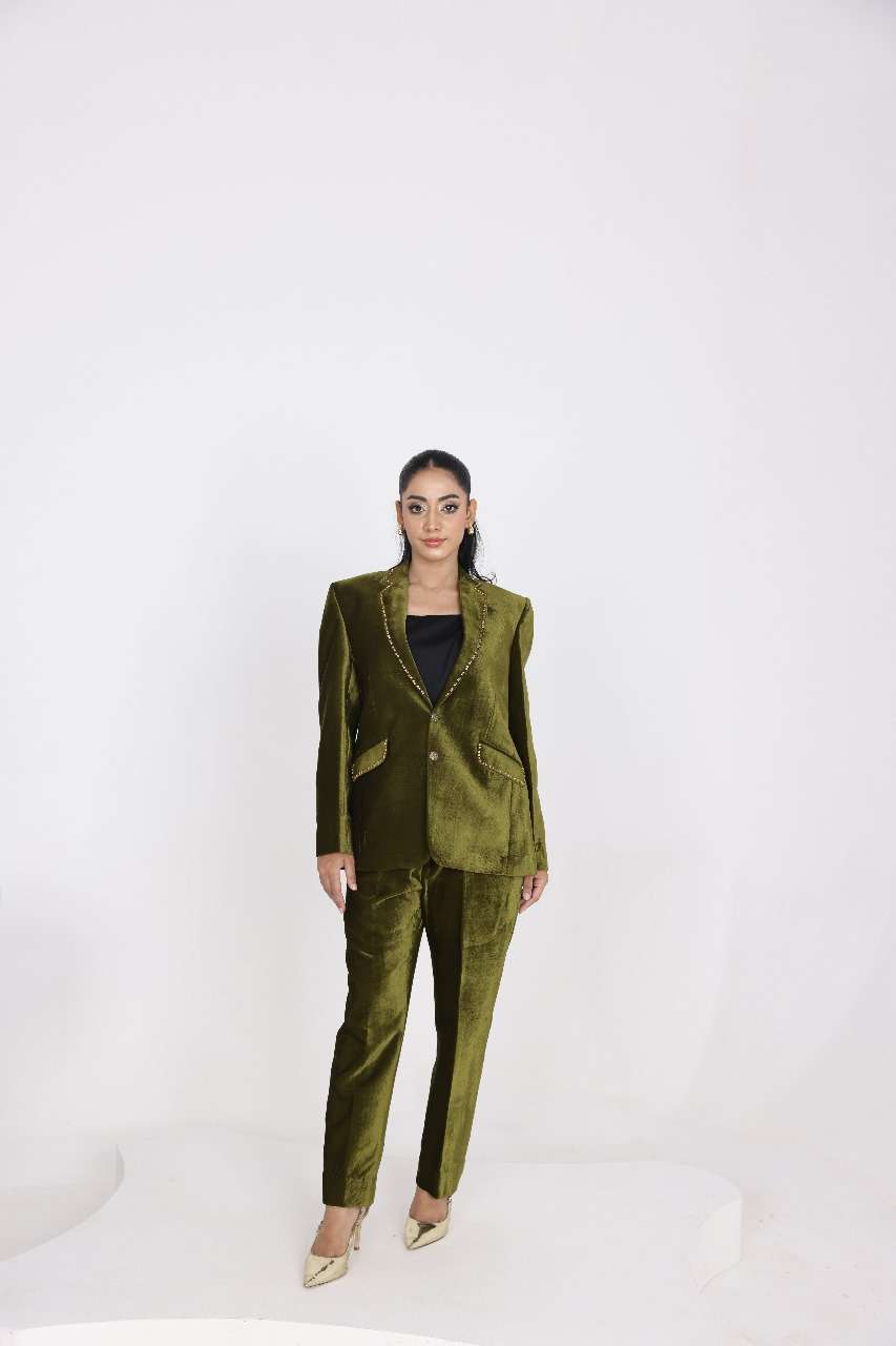 olive suit4