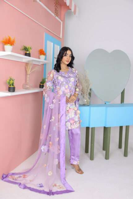 Giardiono Elegant Velvet Suit with Embroidered Dupatta – 3 Piece