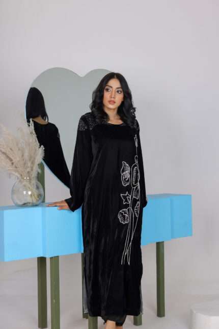 Culaccino Velvet Shirt with Russian Grip Capri – 2 Piece