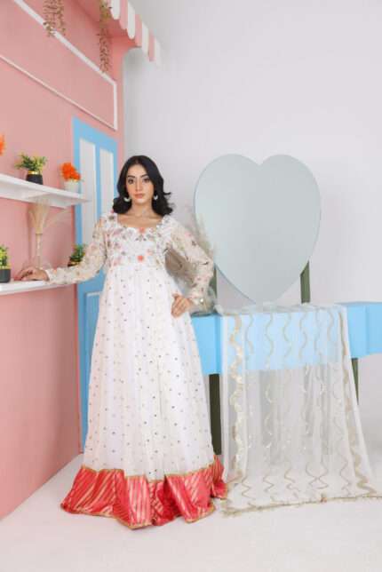 Gurriya White Embroidered Pishwas with Chiffon Dupatta – 2 Piece