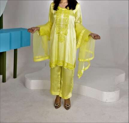 Zard Lemon Silk Set with Organza Dupatta – 3 Piece
