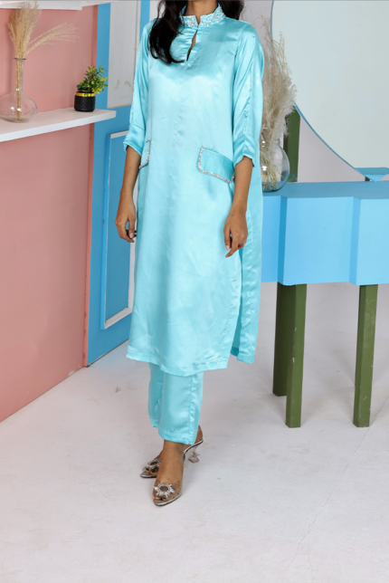 Delphinium Pastel Blue Set with Collar Embellishments – 2 Piece